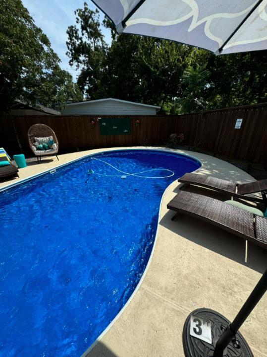 Modern Midway Hollow With Pool! Vila Dallas Exterior foto